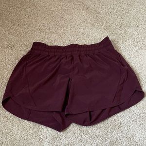 Lululemon Track That Mid-Rise Lined Shorts 5”